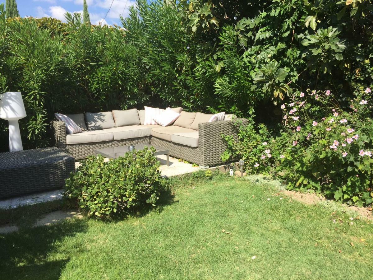 Les Aiguieres En Provence Bed & Breakfast Suze-la-Rousse Exterior foto